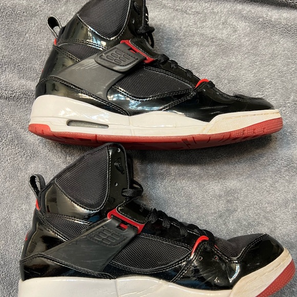 Men’s Jordan shoes - Picture 9 of 9